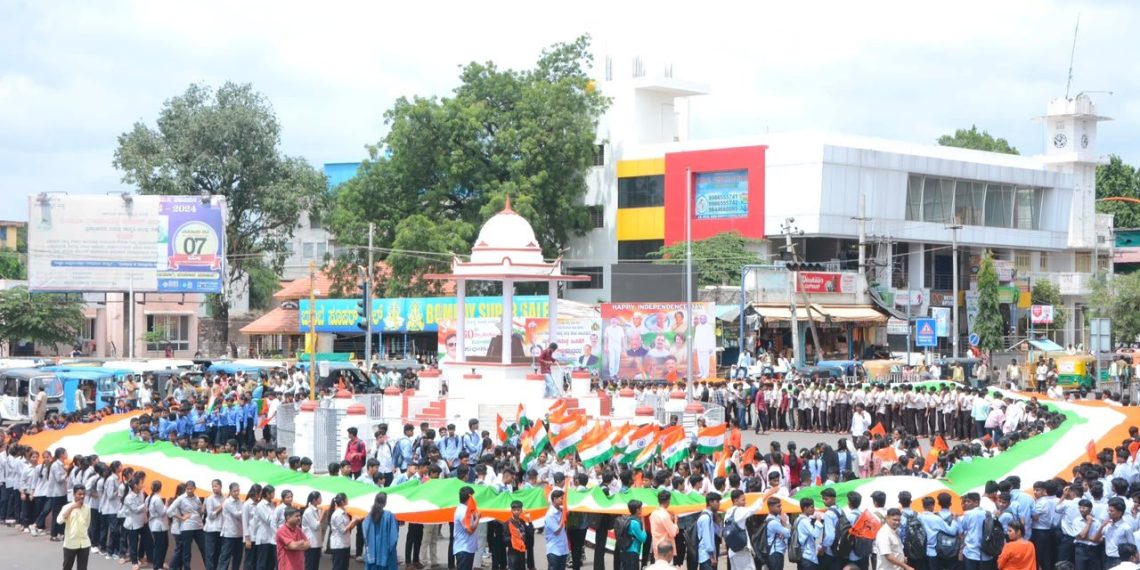 लालकिले की प्राचीर से ‘वंदे मातरम्’ का पूर्ण गायन, युवा-केद्रित घोषणाओं का अभाविप ने किया स्वागत